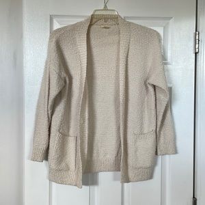 Debut off white sweater/cardigan